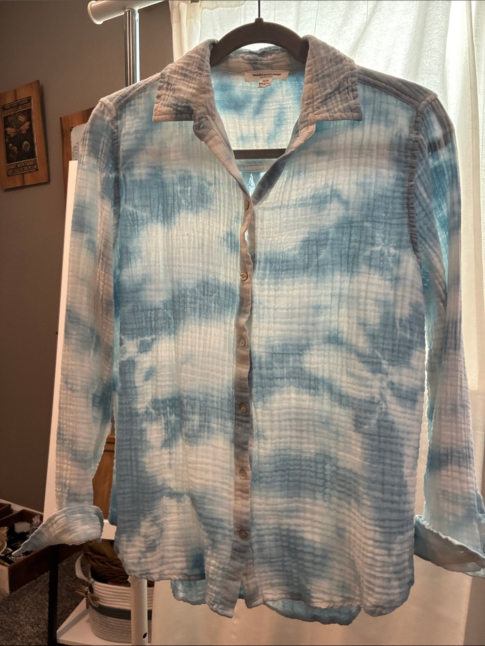 Light Blue Tie-Dye Button-Down Shirt - Women's )